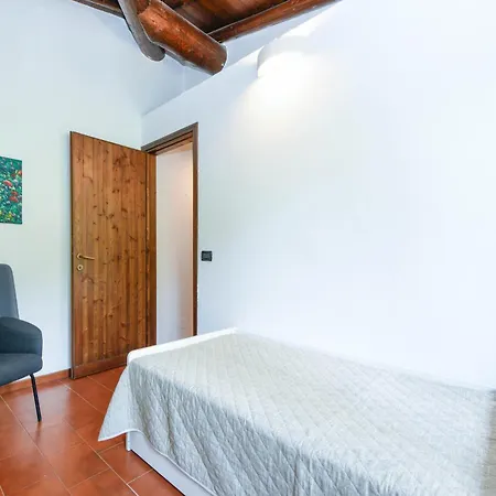 Maria Villa Moniga del Garda