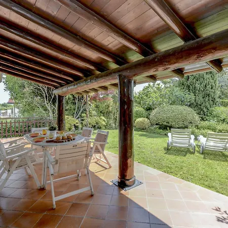Maria Villa Moniga del Garda